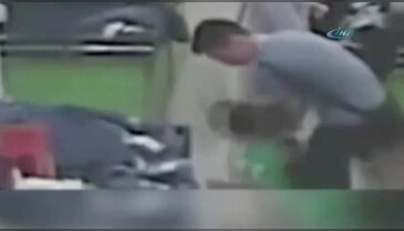 2 yaşındaki çocuğa tekme attı