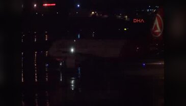 Atatürk Havalimanı'nda hava trafiği 35 dakika yapılamadı