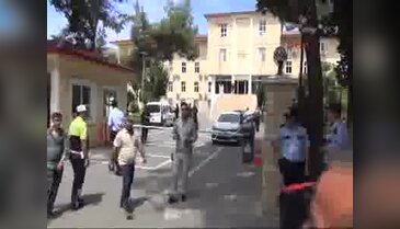 Vali yardımcısı makamında kafasına sıktı!
