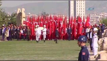 İlk tören Anıtkabir'de