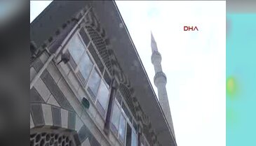 Cumhurbaşkanı Erdoğan Rize'de ek camide sure okudu