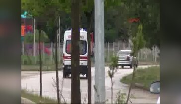 Oğlunun kaza yaptığı aracı görünce gözyaşlarına boğuldu