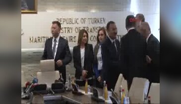 Başbakan Yıldırım, Ulaştırma Bakanlığı koltuğunu devretti