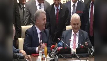 Başbakan Yıldırım, Ulaştırma Bakanlığı koltuğunu devretti - 2