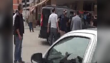 Bursa'da sokak ortasında çatışma