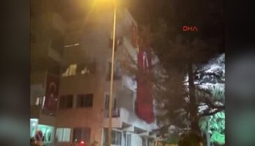 Şehit binbaşının baba ocağına ateş düştü