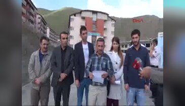 Hakkari'de Eğitim-Sen'den Rektör'e pano tepkisi