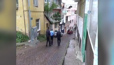 Bursa'da 4 katlı tavuk çiflliği!