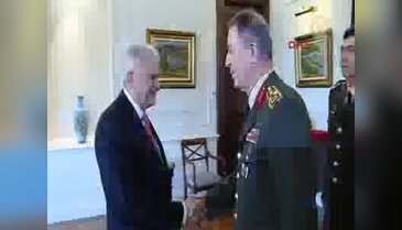 Başbakan Yıldırım, Genelkurmay Başkanı Hulusi Akar ve kuvvet komutanlarını kabul etti