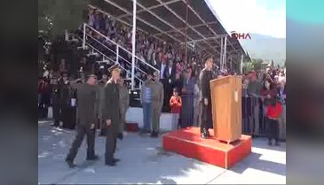 Temel eğitimini tamamlayan askerler yemin etti