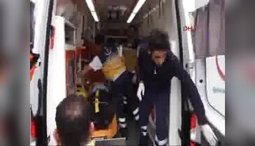 Kaza raporu tutan polislere otomobil çarptı