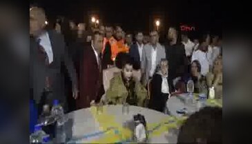 Şanlıurfa'da dolarlar havada uçuştu