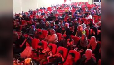 Suriyeli öğrencilerden oyuncak silahlı yılsonu etkinliği