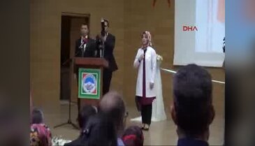 İşaret diliyle sergi açılışı