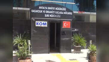 Üniversitede 'yolsuzluk' operasyonu: 75 gözaltı