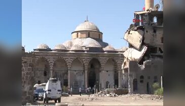 Sur'un sembolü Kurşunlu Camii gazetecilere gösterildi - 1