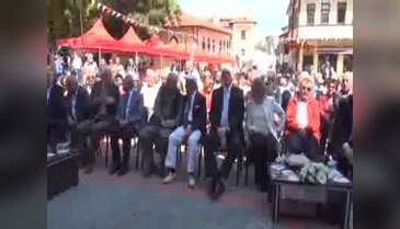 İlker Başbuğ, müzedeki kendi heykelini beğendi