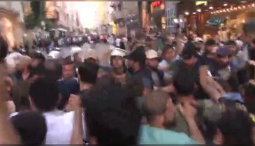 Polis ile Gezi eylemcileri arasında arbede