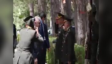 Başbakan Yıldırım, Kıbrıs Türk Barış Kuvvetleri Komutanlığı'nı ziyaret etti