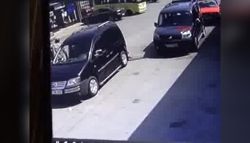 Motor yağı ve yedek parça çalanlar güvenlik kamerasına yakalandı