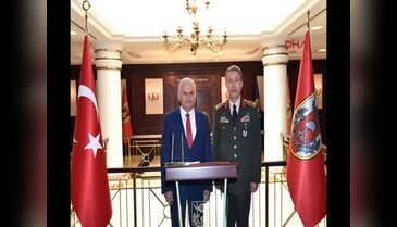 Başbakan Yıldırım Orgeneral Akar'ı ziyaret etti - 1