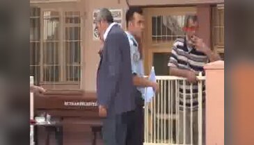 Eşi tarafından benzin dökülerek yakılan kadın öldü