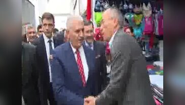 Başbakan Yıldırım Osmanlı Halk Pazarı'nı gezdi