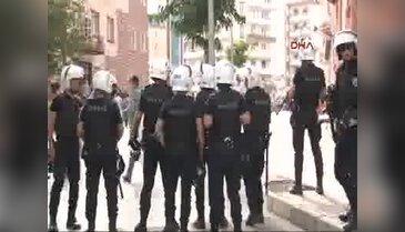 HDP'nin basın açıklamasında Öcalan'ın posteri indirildi