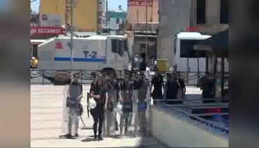 Şanlıurfa'da HDP'lilerin tutuklanması protesto edildi