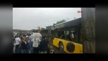 İstanbul'da Metrobüs kazası - 2