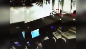 Beyazıt'ta patlama anı güvenlik kamerası