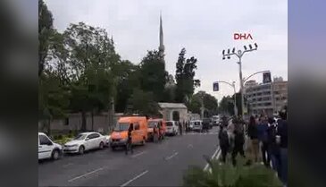 Vezneciler'de camiden anons ve kontrollü patlatma
