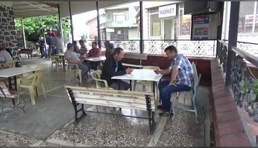Bursa'da deprem! Kazıklı sallandı...