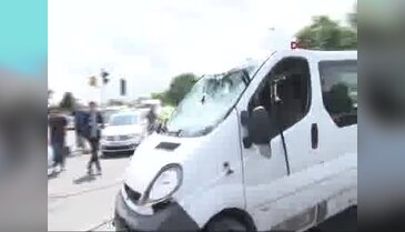 7 Polisin Şehit düştüğü midibüs olay yerinden kaldırıldı