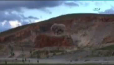 Bomba yüklü araç böyle imha edildi