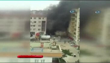 Mardin'de Emniyet Müdürlüğü'ne bombalı araçla saldırı - 1