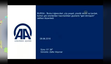 Bursa'da öğrencilerden "geri dönüşüm" defilesi