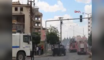 Midyat'ta patlama 1 polis şehit, 2 vatandaş hayatını kaybetti