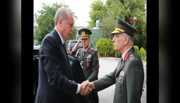 Cumhurbaşkanı Erdoğan'dan GATA'da tedavi gören Binbaşı Tetik'e ziyaret