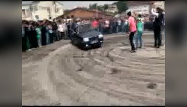 Zonguldak'ta dirift yapan sürücülerin sopalı kavgası