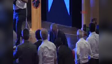 Ediz Hun: Türkiye zor ve acılı günlerden geçiyor