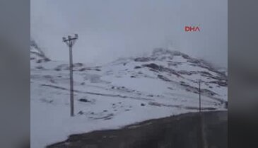 Rize'ye kar yağdı