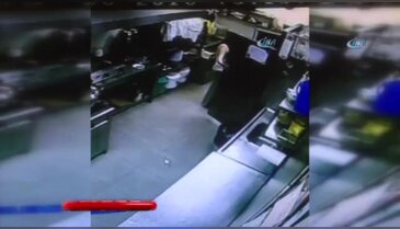 Müdürü taciz eden aşçı böyle kameraya böyle yakalandı