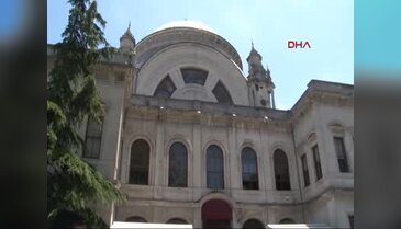 Başbakan Yıldırım cuma namazını Dolmabahçe Camii'nde kıldı