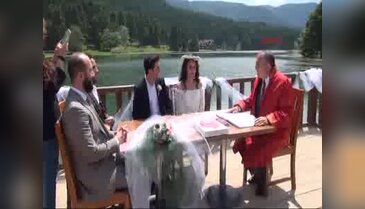 Gölcük'te iskele üzerinde nikah