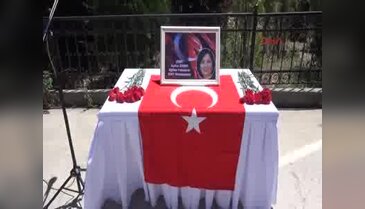 Nefize Özsoy için mezun olduğu üniversitede gıyabi cenaze namazı