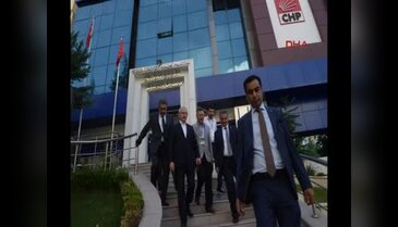 Kılıçdaroğlu, Parti Okulu'nda süren eğitimleri inceledi