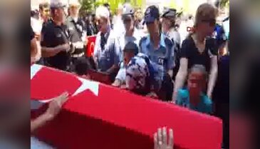 Şehit polis Nihat Şener; Adana'da toprağa verildi