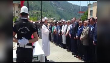 Şehit polis Nihat Şener: Adana'da toprağa verildi