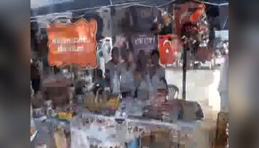 Atık malzemeler kız öğrencilere burs oluyor